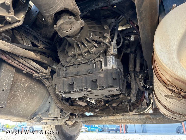 image for item EU7444 2015 International 7600 dump flatbed truck