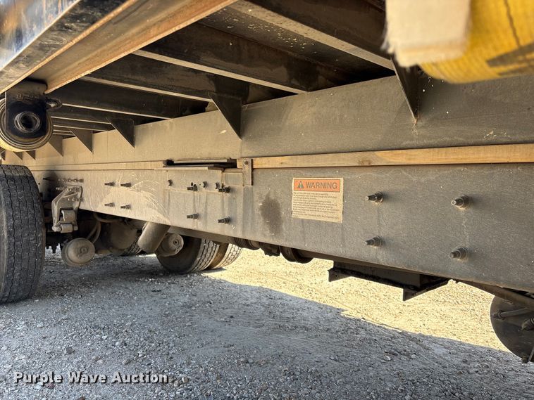 image for item EU7444 2015 International 7600 dump flatbed truck