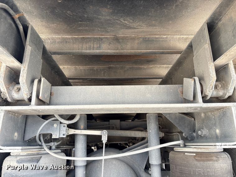 image for item EU7444 2015 International 7600 dump flatbed truck