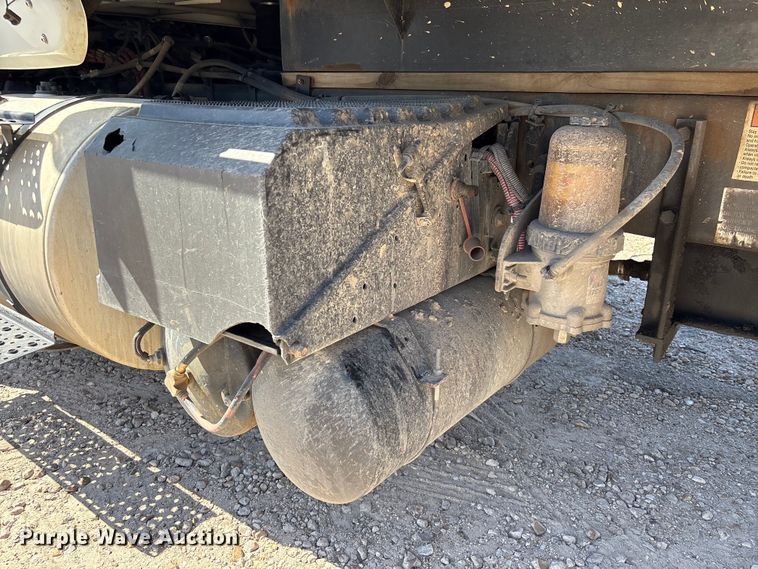 image for item EU7444 2015 International 7600 dump flatbed truck