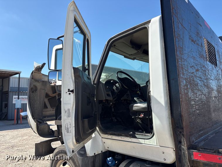 image for item EU7444 2015 International 7600 dump flatbed truck