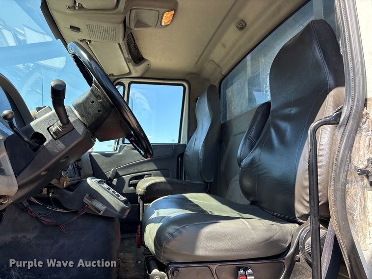 image for item EU7444 2015 International 7600 dump flatbed truck