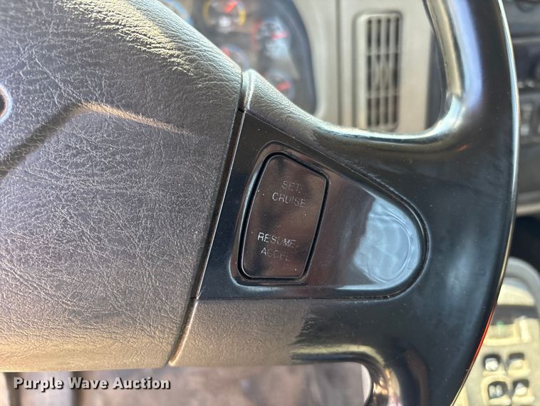 image for item EU7444 2015 International 7600 dump flatbed truck