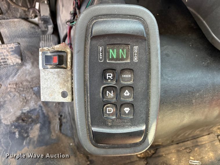 image for item EU7444 2015 International 7600 dump flatbed truck