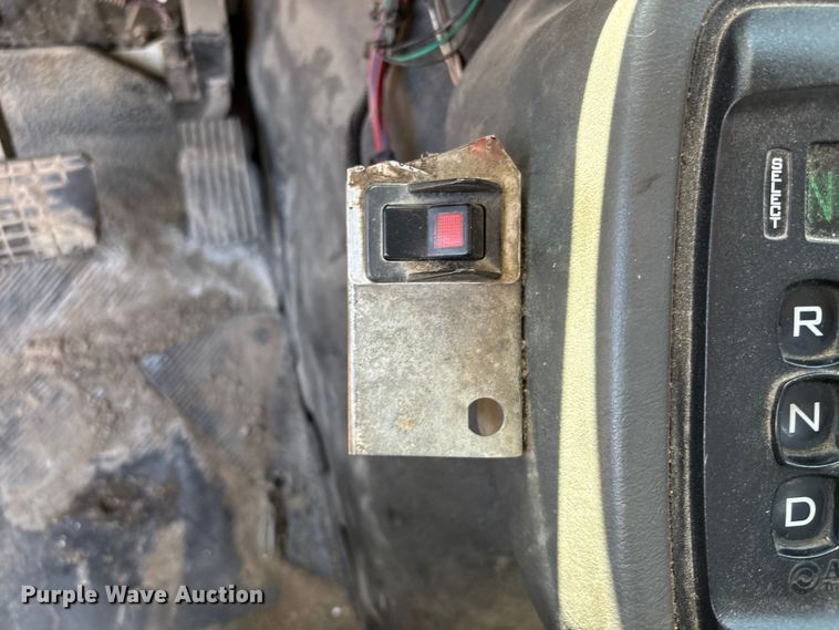 image for item EU7444 2015 International 7600 dump flatbed truck