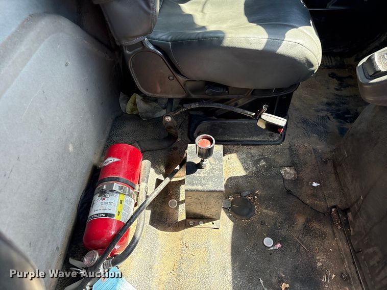 image for item EU7444 2015 International 7600 dump flatbed truck