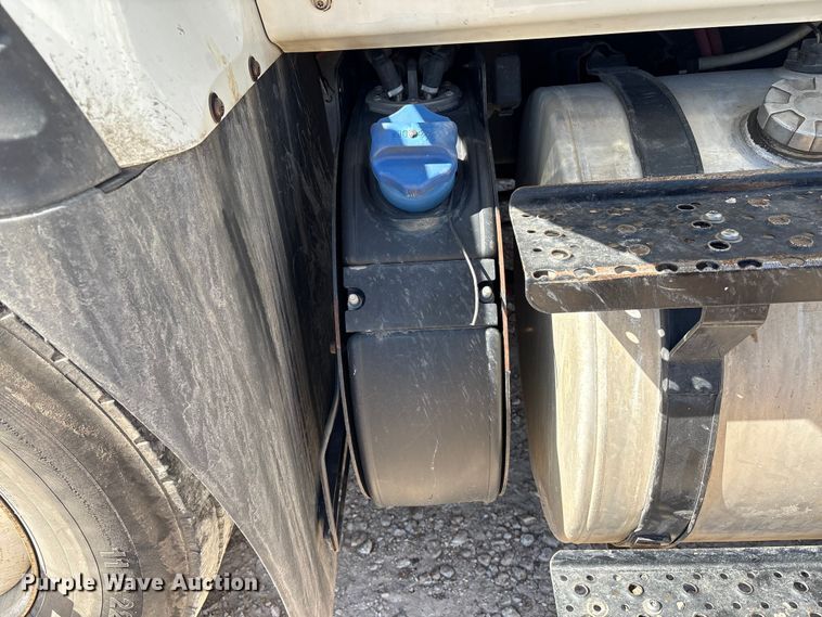 image for item EU7444 2015 International 7600 dump flatbed truck