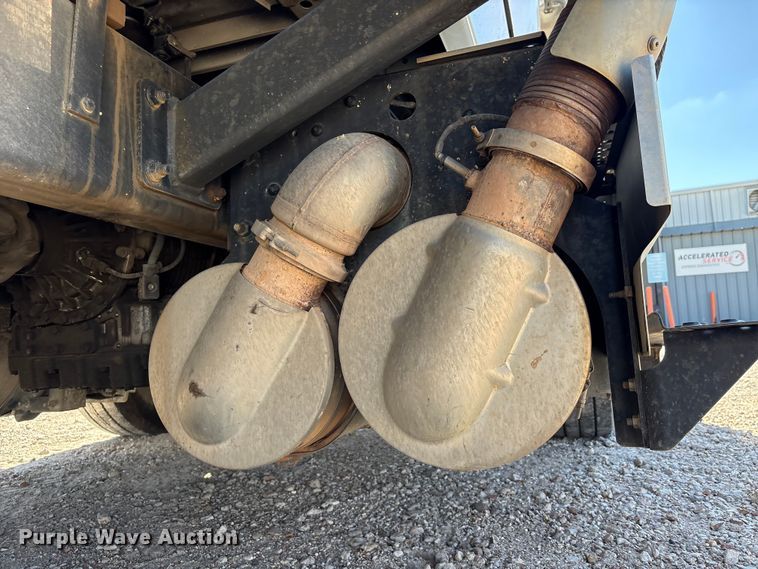 image for item EU7444 2015 International 7600 dump flatbed truck