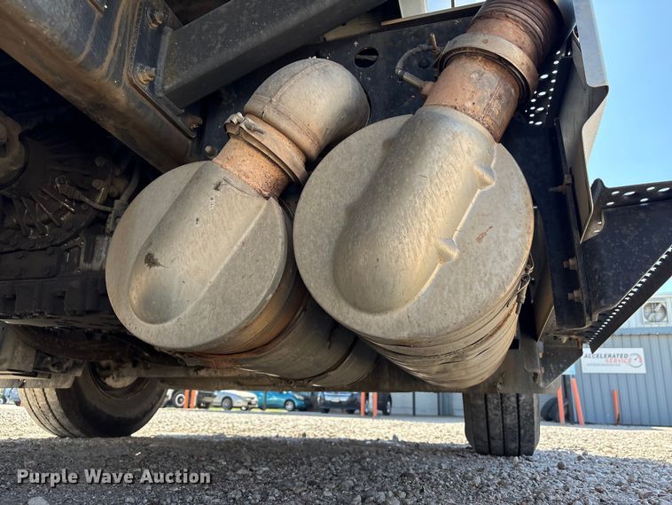 image for item EU7444 2015 International 7600 dump flatbed truck