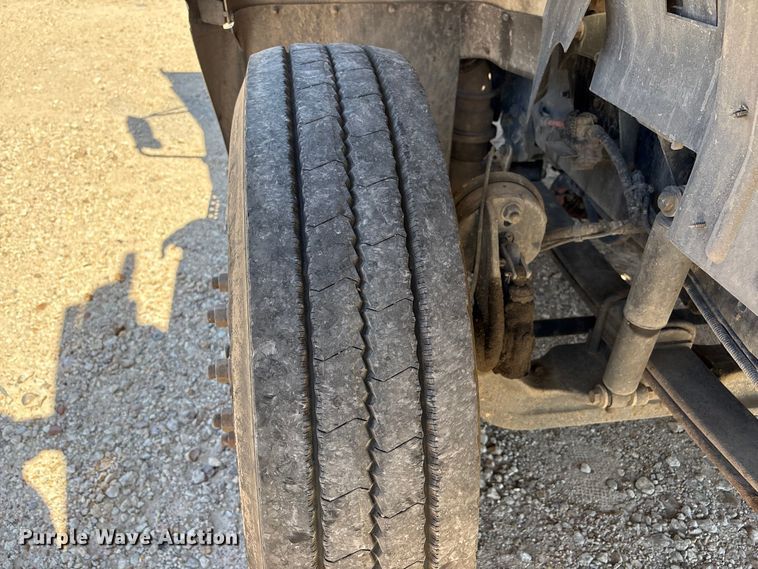 image for item EU7444 2015 International 7600 dump flatbed truck