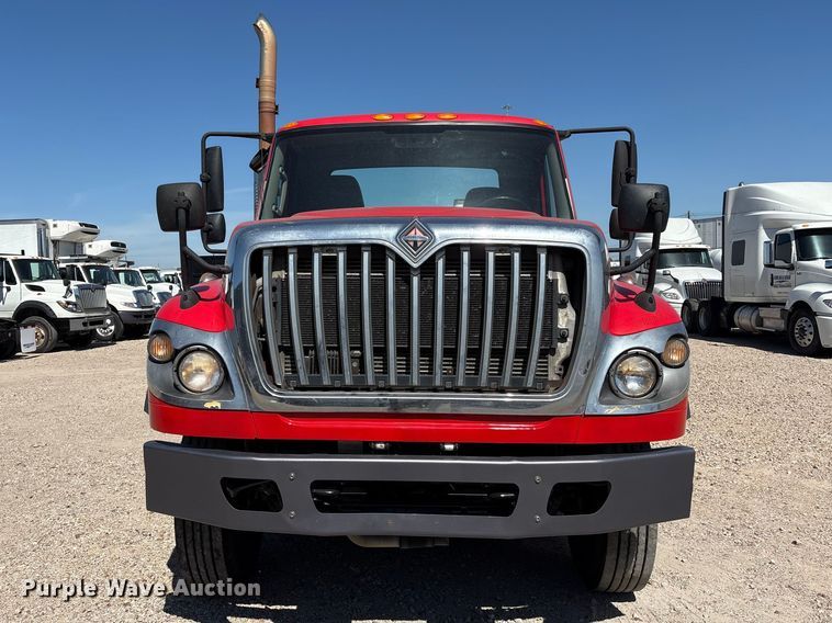 image for item EU7445 2016 International 7600 truck cab and chassis