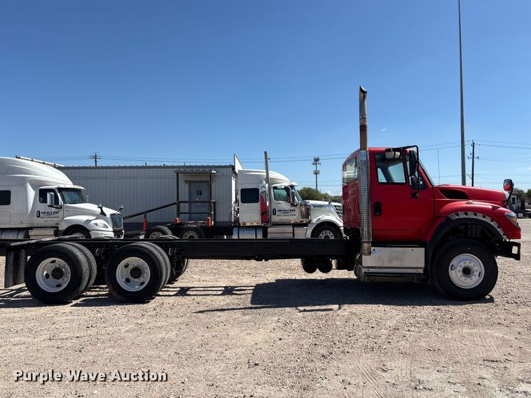 image for item EU7445 2016 International 7600 truck cab and chassis