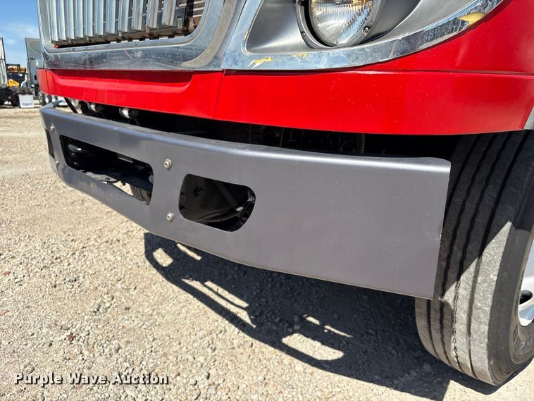 image for item EU7445 2016 International 7600 truck cab and chassis