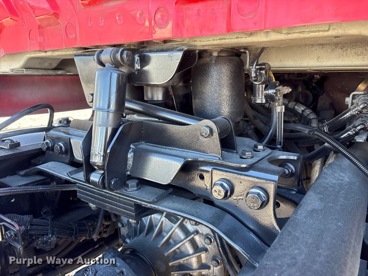 image for item EU7445 2016 International 7600 truck cab and chassis