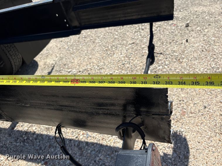 image for item EU7445 2016 International 7600 truck cab and chassis