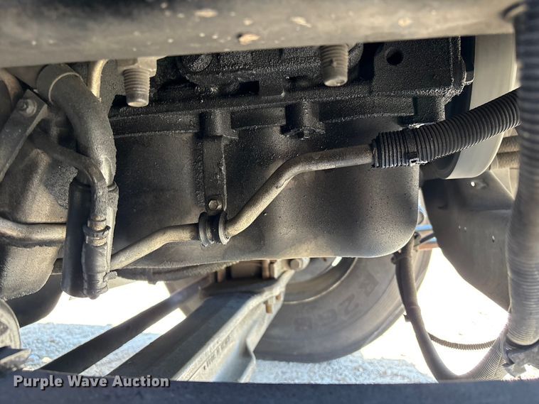 image for item EU7445 2016 International 7600 truck cab and chassis