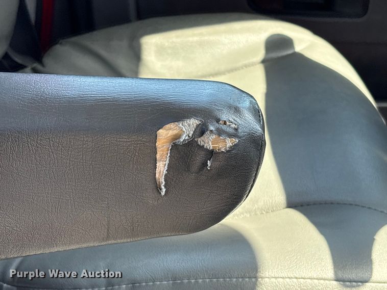 image for item EU7445 2016 International 7600 truck cab and chassis