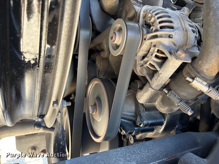 image for item EU7445 2016 International 7600 truck cab and chassis