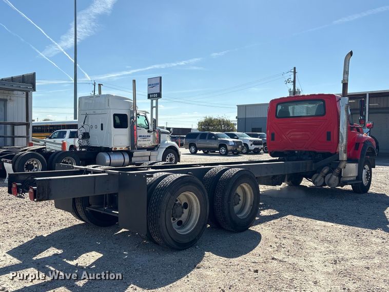 image for item EU7446 2015 International 7600 truck cab and chassis