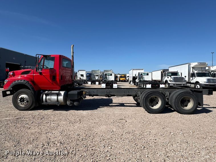 image for item EU7446 2015 International 7600 truck cab and chassis