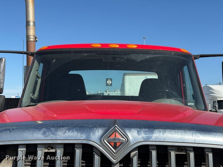 image for item EU7446 2015 International 7600 truck cab and chassis