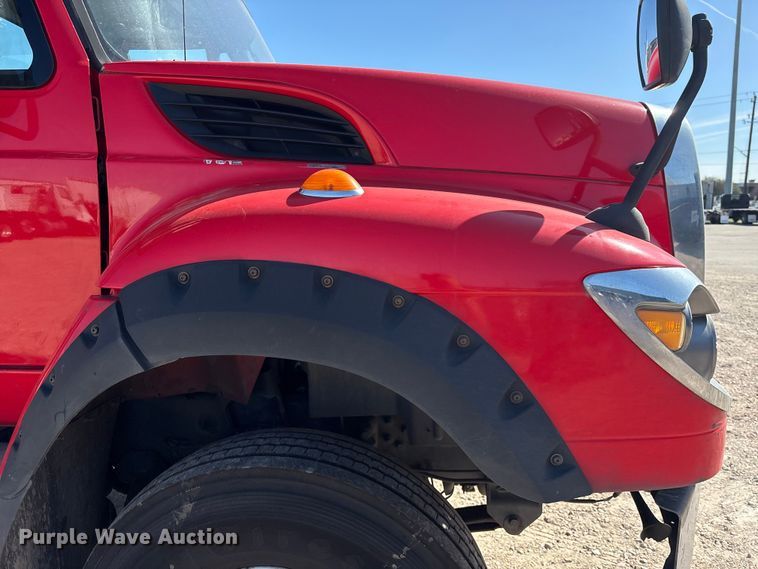 image for item EU7446 2015 International 7600 truck cab and chassis