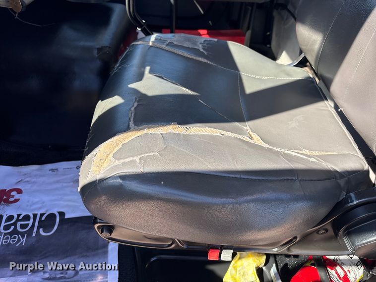 image for item EU7446 2015 International 7600 truck cab and chassis