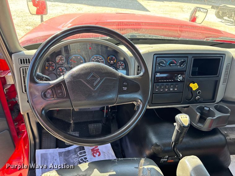 image for item EU7446 2015 International 7600 truck cab and chassis