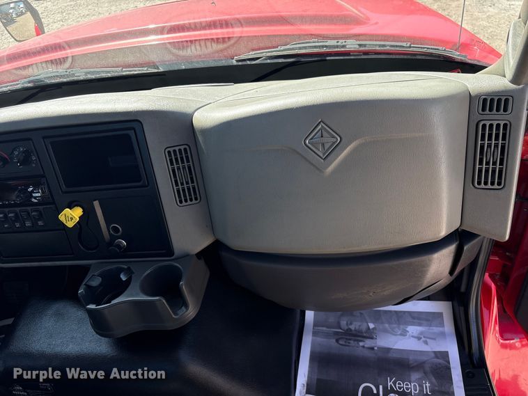 image for item EU7446 2015 International 7600 truck cab and chassis