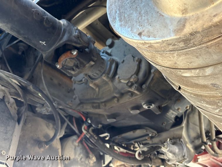 image for item EU7447 2015 International LF687 semi truck