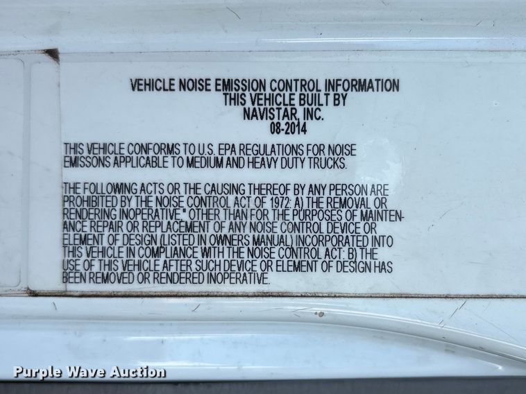 image for item EU7447 2015 International LF687 semi truck