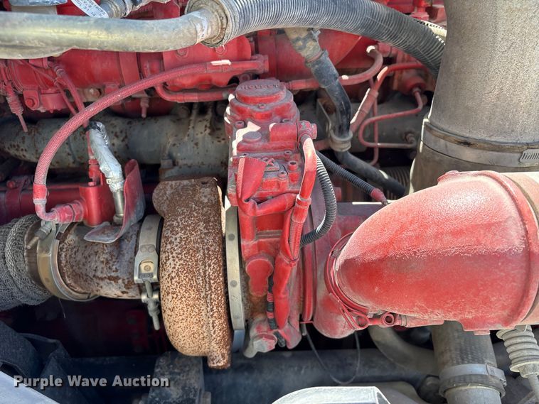 image for item EU7447 2015 International LF687 semi truck