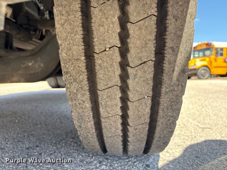 image for item EU7447 2015 International LF687 semi truck