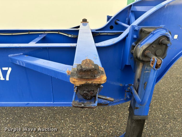 image for item EU8536 2013 Reinke container trailer