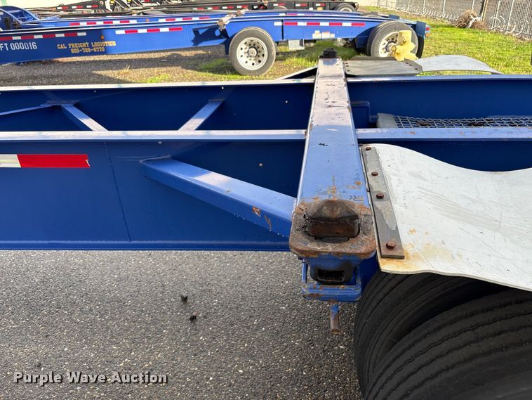 image for item EU8536 2013 Reinke container trailer