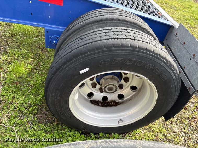 image for item EU8543 2013 Reinke container trailer