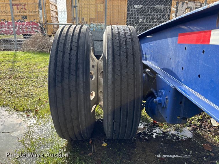 image for item EU8543 2013 Reinke container trailer