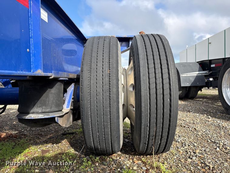 image for item EU8543 2013 Reinke container trailer