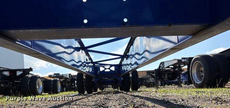 image for item EU8552 2013 Reinke container trailer