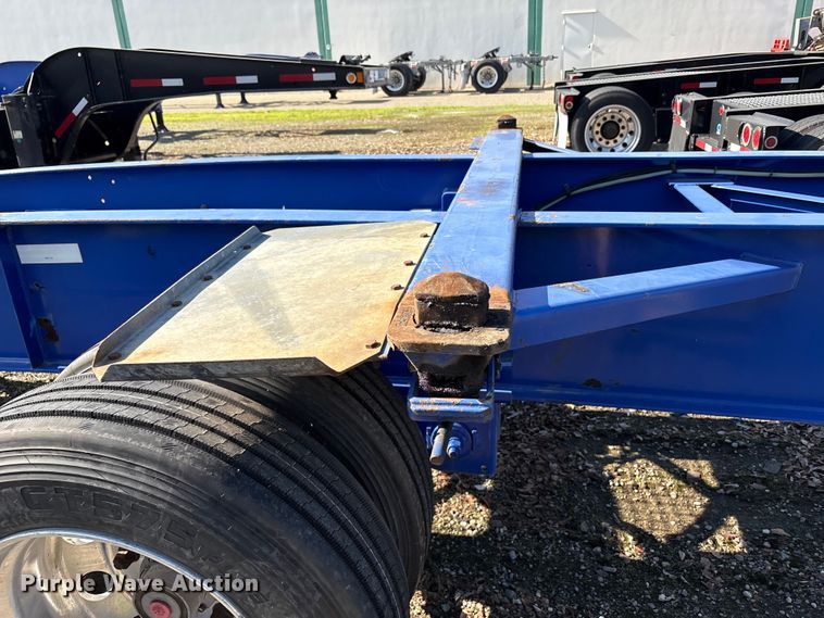 image for item EU8552 2013 Reinke container trailer