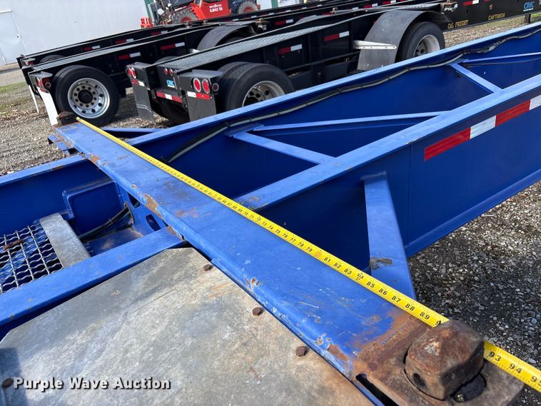 image for item EU8552 2013 Reinke container trailer