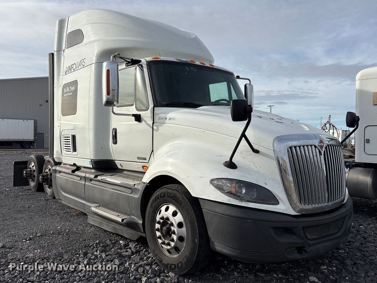 image for item EU8598 2018 International LF687 semi truck