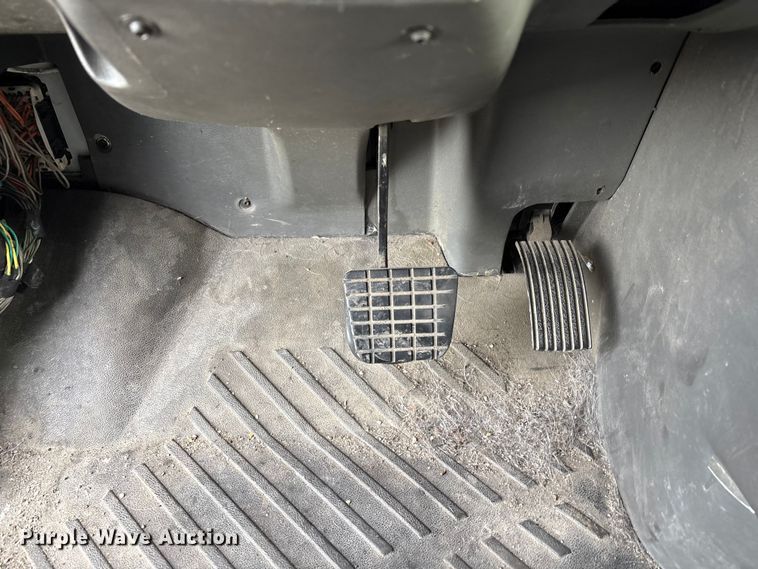 image for item EU8598 2018 International LF687 semi truck