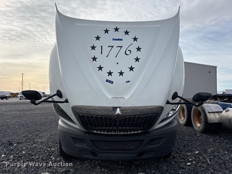 image for item EU8598 2018 International LF687 semi truck