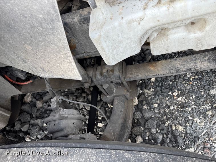 image for item EU8598 2018 International LF687 semi truck