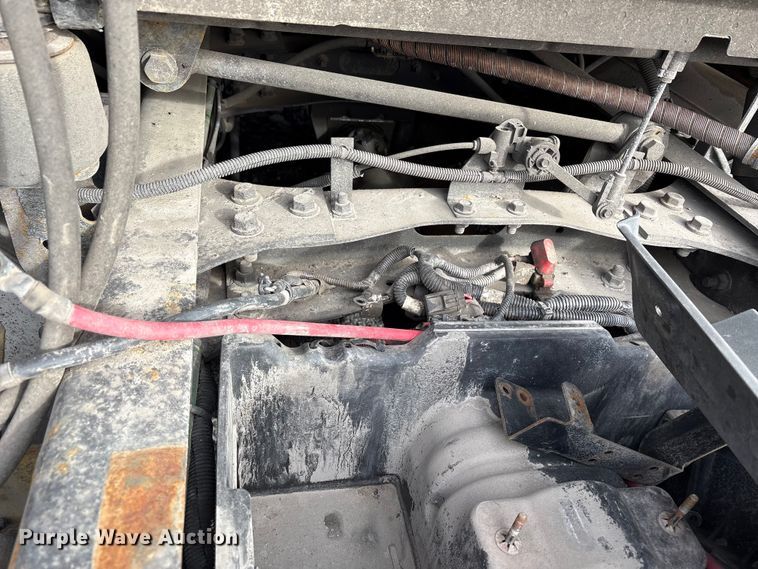 image for item EU8598 2018 International LF687 semi truck