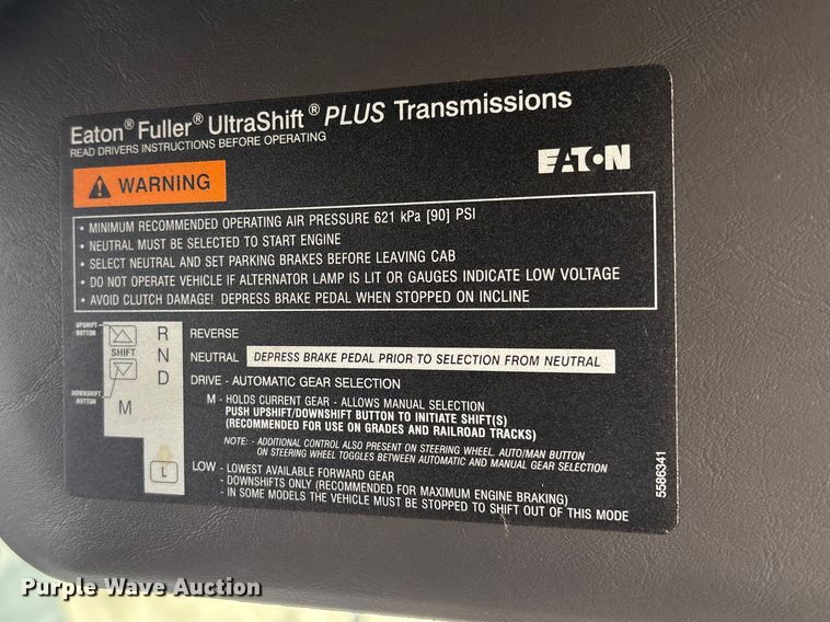 image for item EU8598 2018 International LF687 semi truck