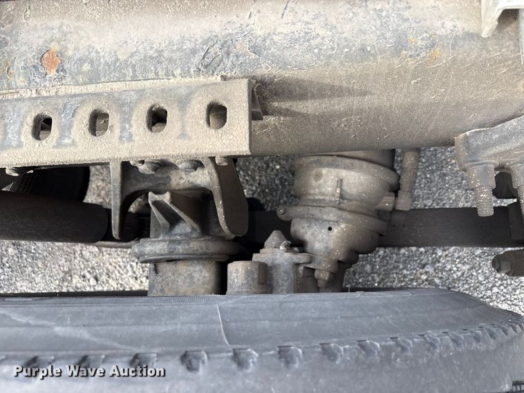 image for item EU8598 2018 International LF687 semi truck