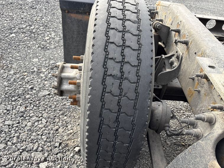 image for item EU8598 2018 International LF687 semi truck