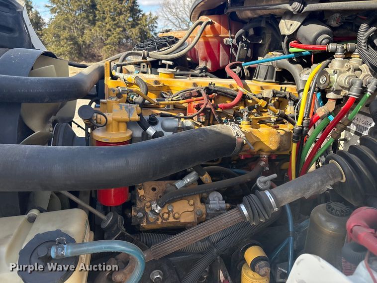 image for item EV2839 2004 Freightliner M2 flatbed truck